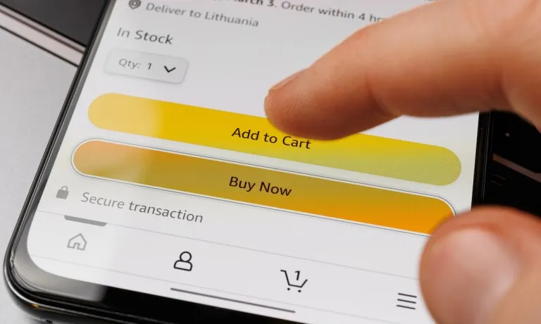 아마존 vs 월마트, 1시간 배송 AI 물류 전쟁