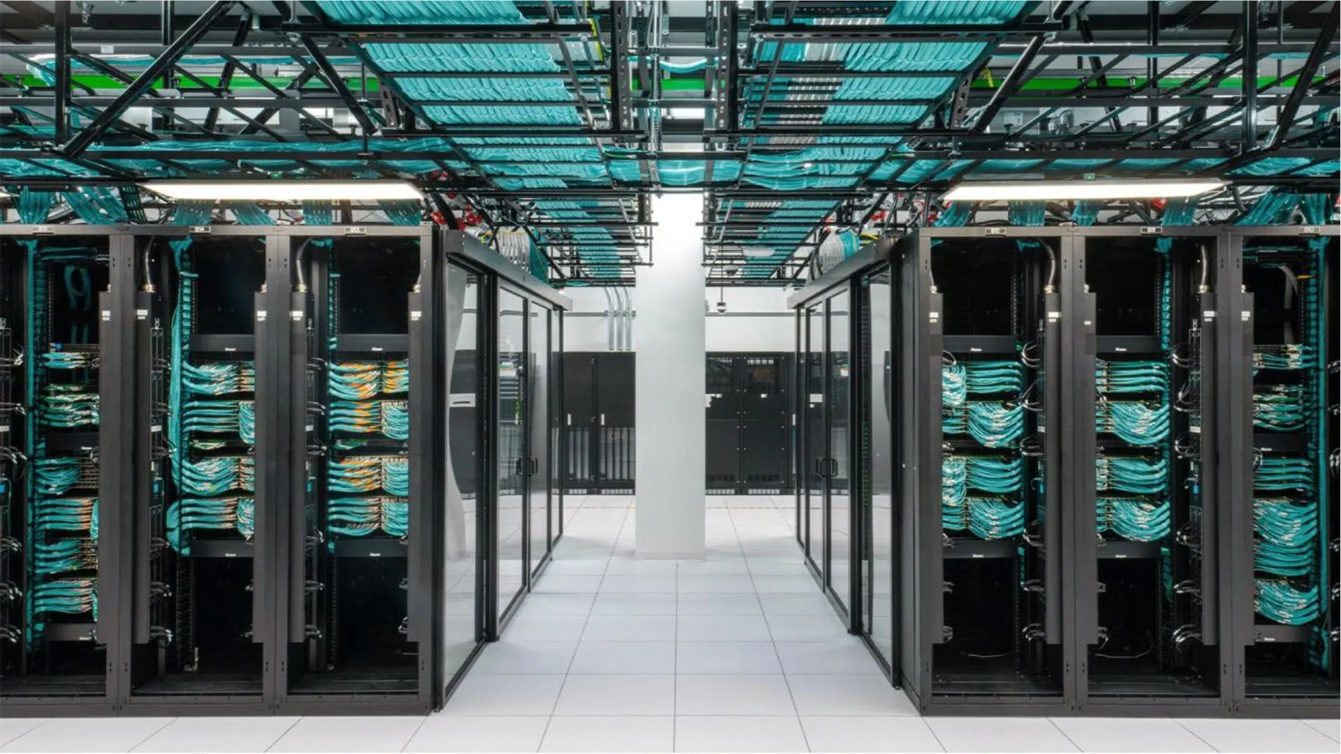 샌더스·AOC, AI 데이터센터 신설 모라토리엄 법안 — 기후·일자리 안전장치 요구